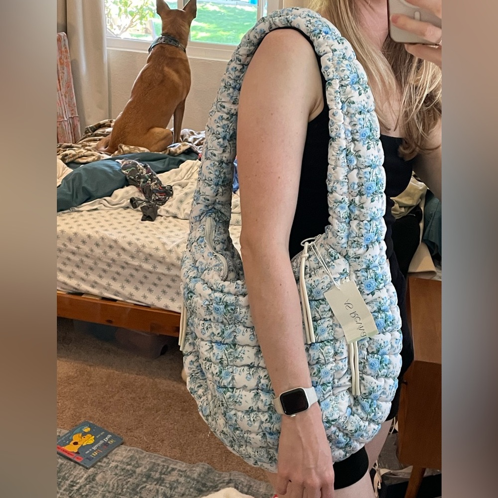 Chic Floral Blue Shoulder Bag